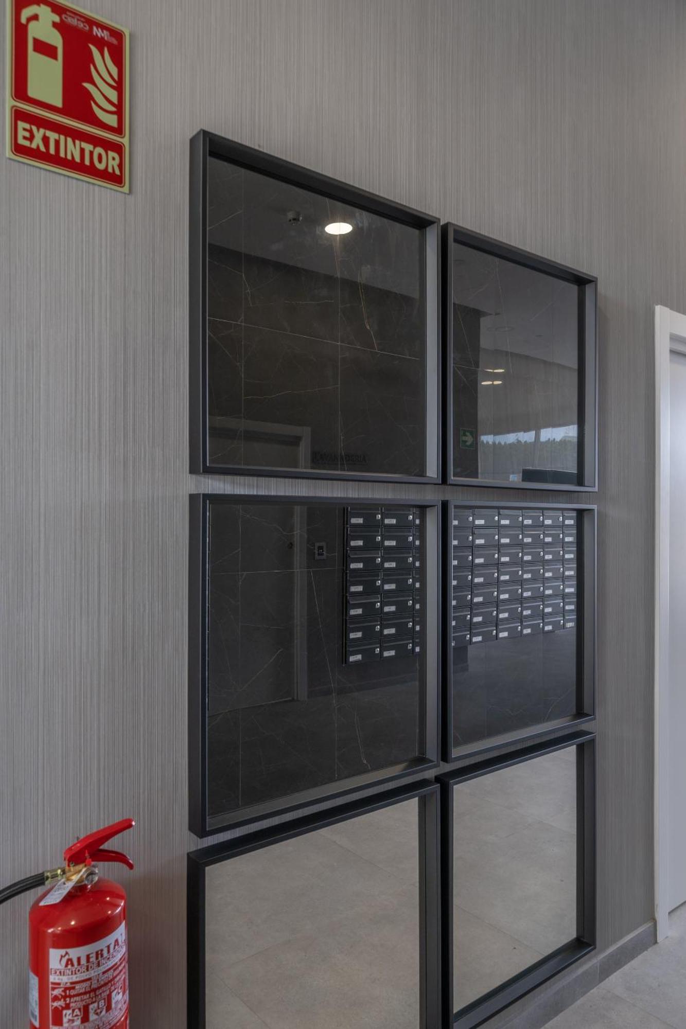 Xpce Urban 7 Skyline - Parking Free Malaga