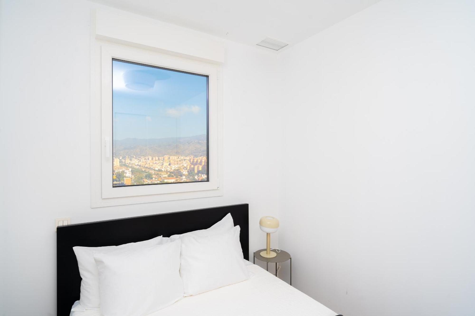 Xpce Urban 7 Skyline - Parking Free * Malaga